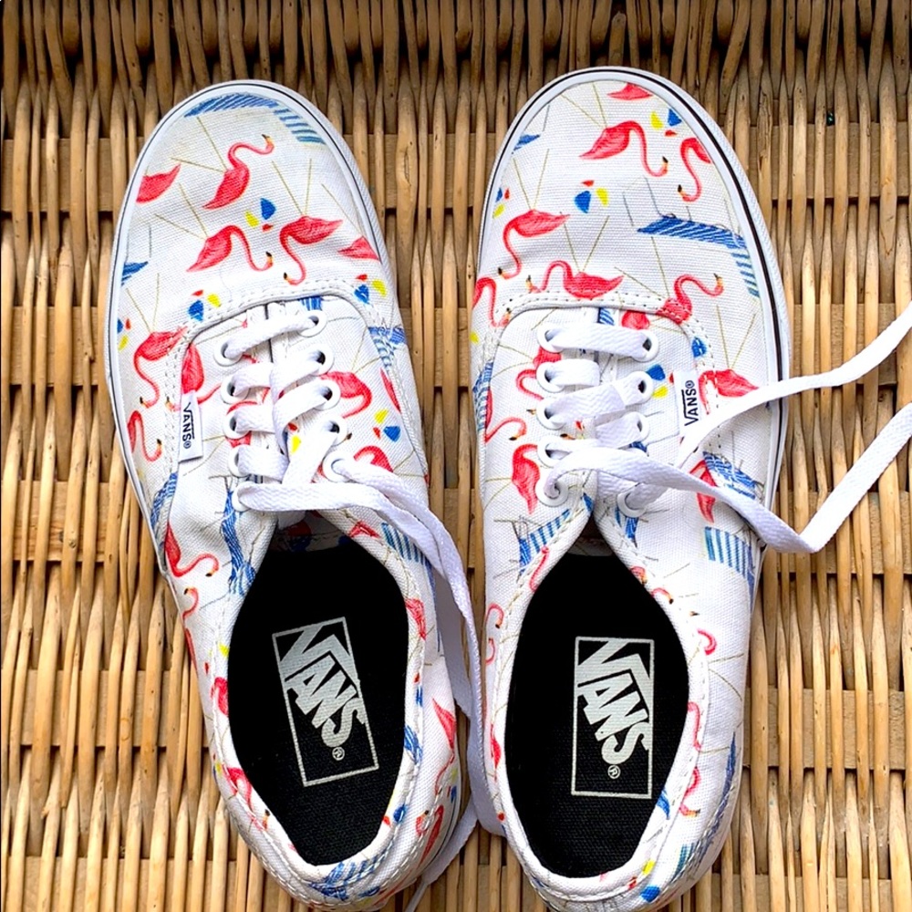 Vans f flamingo print size 8 tennis shoe